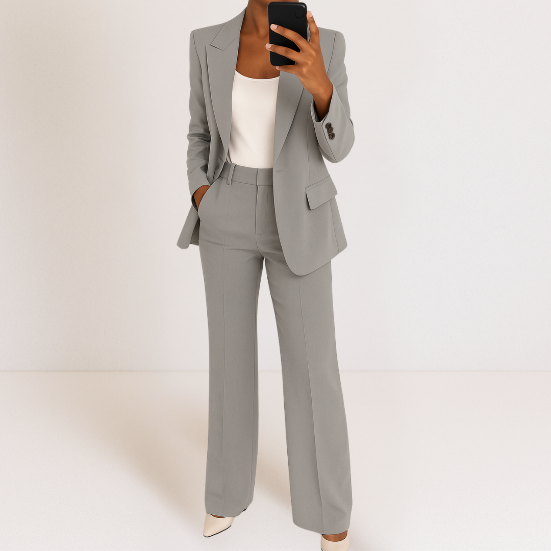 Melanie™ | Double-Breasted Women's Suit